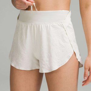 Lululemon Fast and Free High - Rise Short 2" *Airflow Size 6
